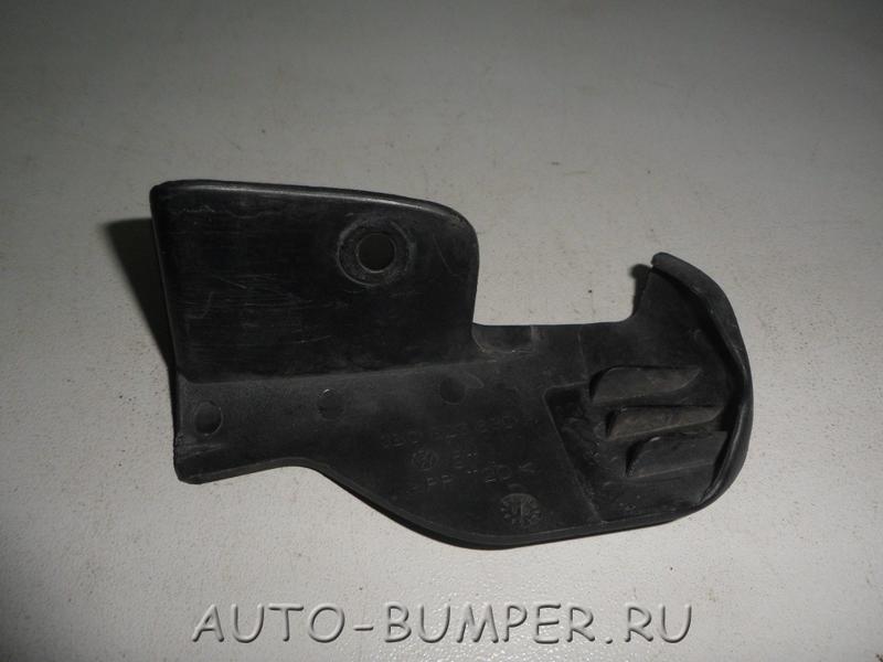 Volkswagen Passat 1999- Накладка кронштейна капота правая 3B0823630A 3B0823630AB41