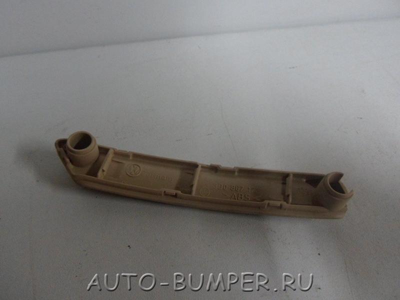 Volkswagen Passat 2000- Накладка ручки двери передн. 3B0867172