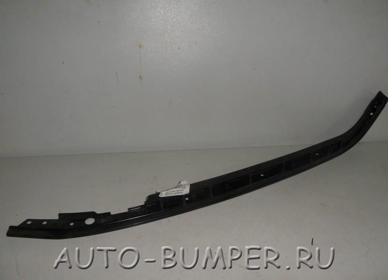 Volkswagen Golf 2006- Боковая накладка двери правой задней 1K6833300J