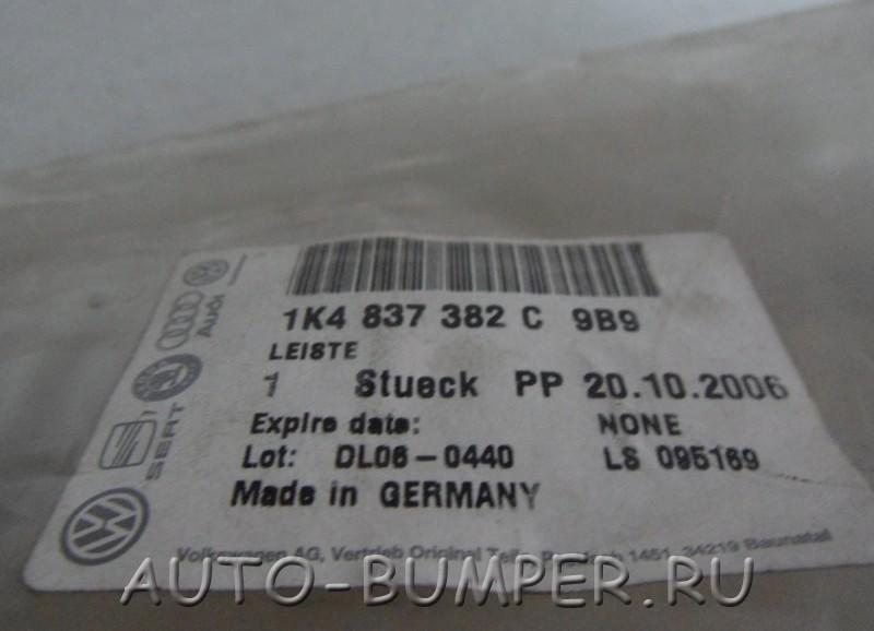 Volkswagen Golf 2004- Накладка двери задней правой 1K4837382C9B9