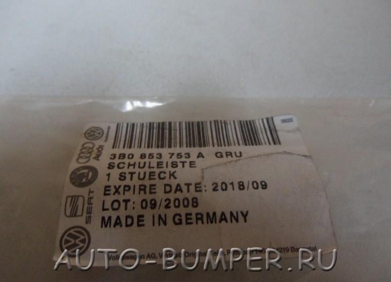 Volkswagen Passat 1998- Молдинг задней левой двери 3B0853753AGRU