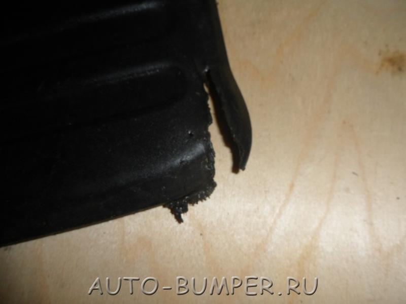 Toyota Hilux 2005- Брызговик передний правый 766210K030