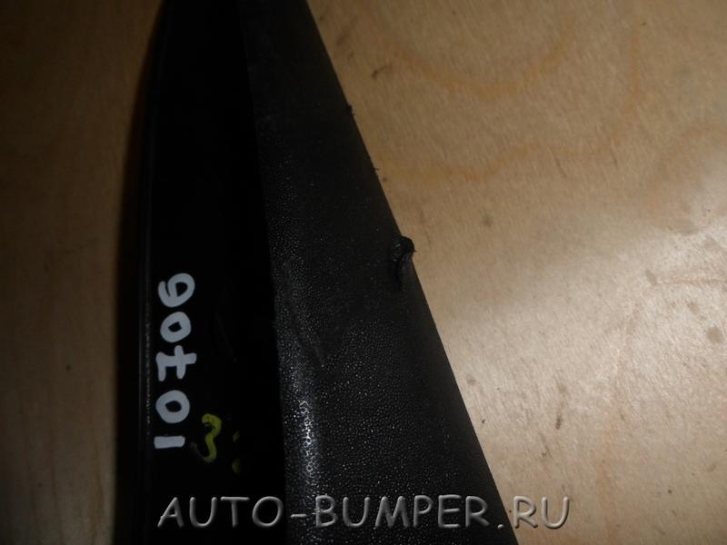 Kia Sportage 2010- Брызговик передний правый 868323W001