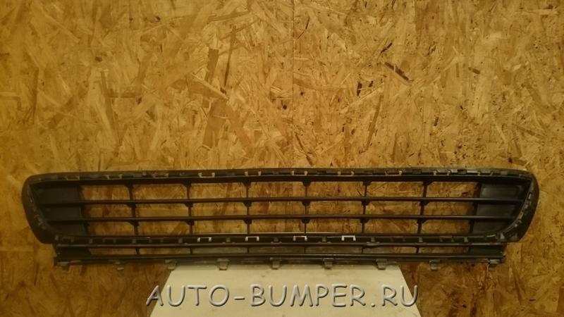 Volkswagen Golf 7 2013- Решетка бампера 5G0853677; 5G08536779B9