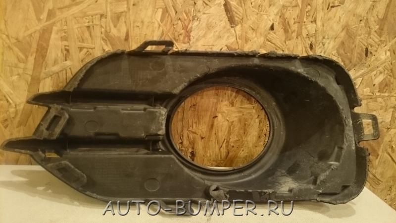 Volkswagen Tiguan 2011- Решетка ПТФ правая 5N0853666G; 5N0853666G9B9