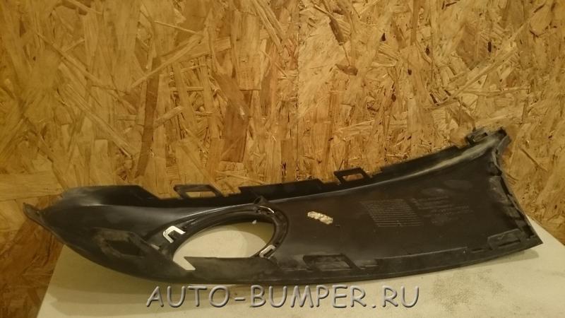Volkswagen Polo Седан 2011- Вставка ПТФ правая 6RU853666B