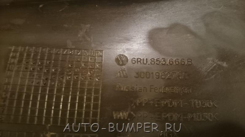 Volkswagen Polo Седан 2011- Вставка ПТФ правая 6RU853666B