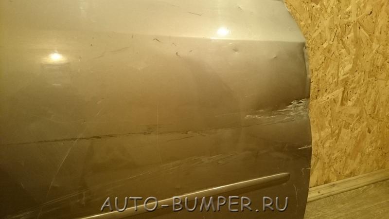 Volkswagen Golf 5 Plus 2005- Панель двери передней правой 5M0831106E