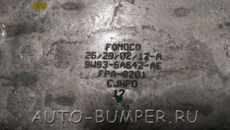 Range Rover, Jaguar 2010-  Масляный радиатор 9W836A642AE 9W83-6A642-AE LR010728 LR039821