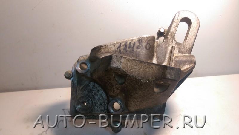 Ford Focus 2 2005- кронштейн двигателя правый  7S7G-6F001-AB