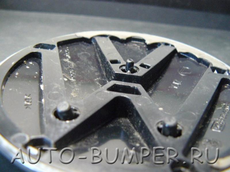 Volkswagen Tiguan 2011- эмблема задняя 5C6853630