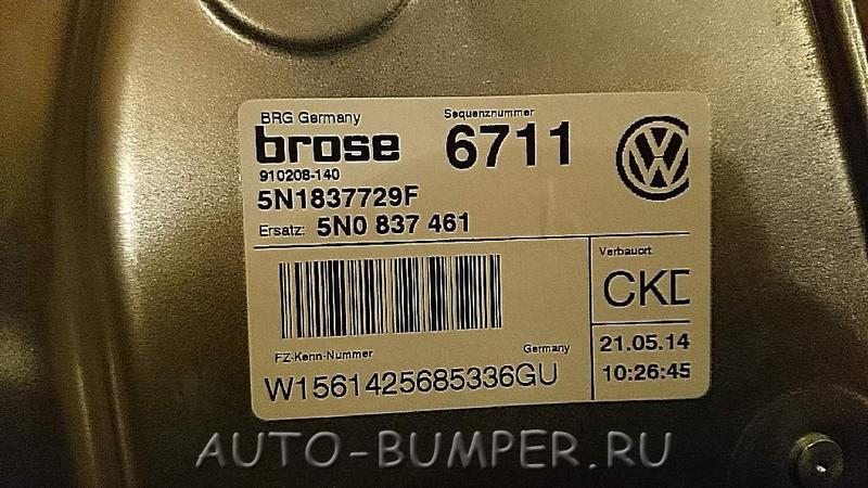 VW Tiguan 2007- Стеклоподъемник передней левой двери 5N1837729F 5N0837461