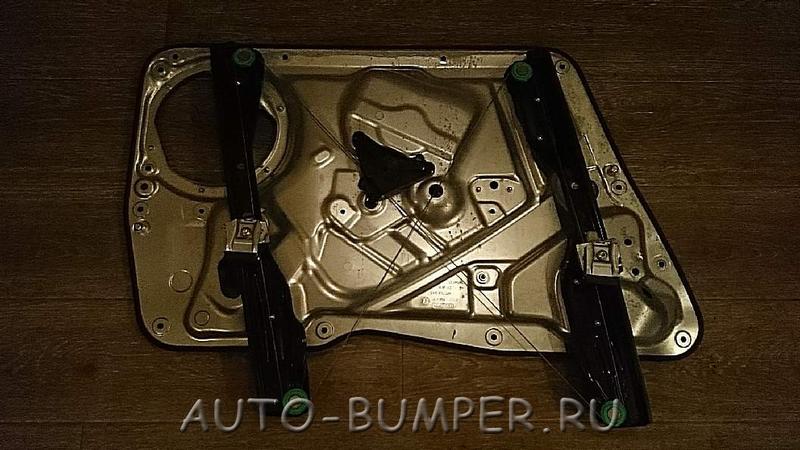 VW Tiguan 2007- Стеклоподъемник передней правой двери 5N1837730G 5N0837462