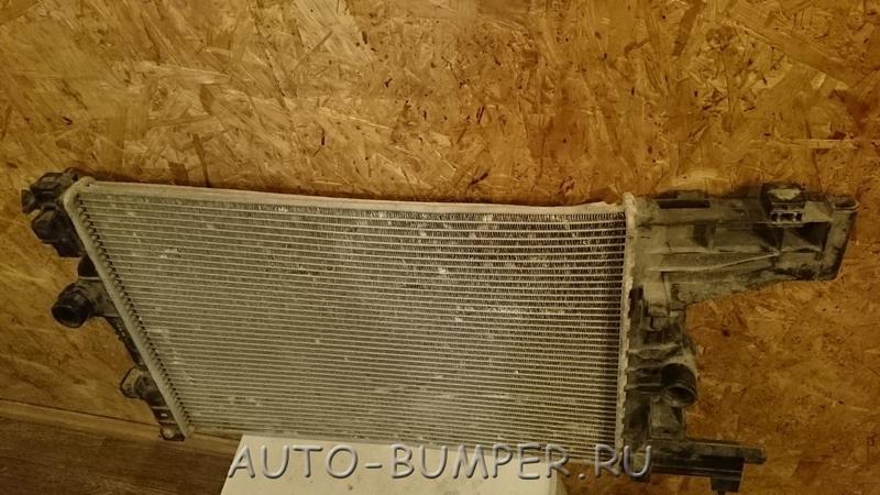 Opel Zafira C / Astra J 2010- Радиатор основной 13281773 1300299
