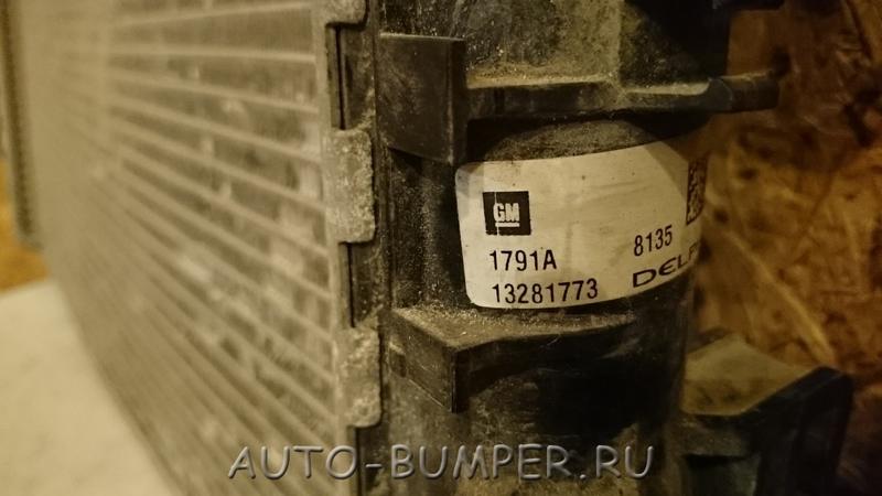 Opel Zafira C / Astra J 2010- Радиатор основной 13281773 1300299
