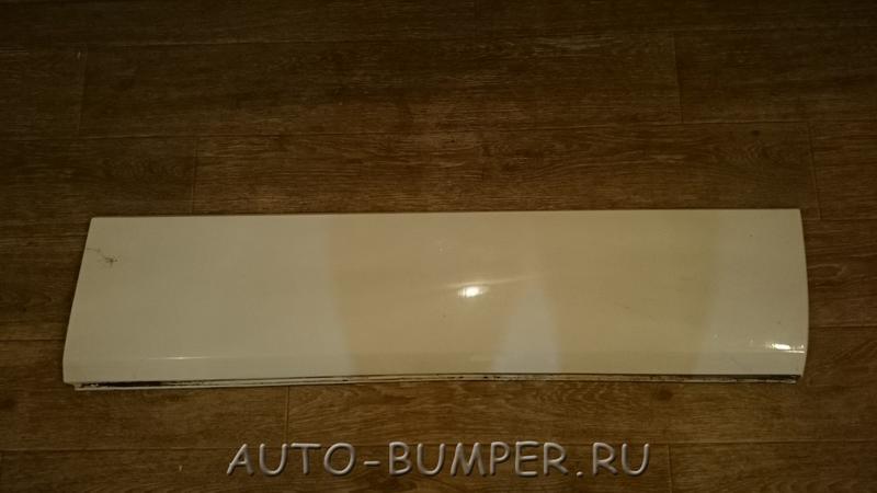 Range Rover L322 2002- Молдинг двери передней правой нижний 8263896 LR006221