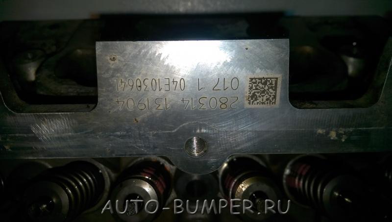 VW Golf, Skoda Octavia 2014- Головка блока цилиндров в сборе 04E103064L, 06D109611L