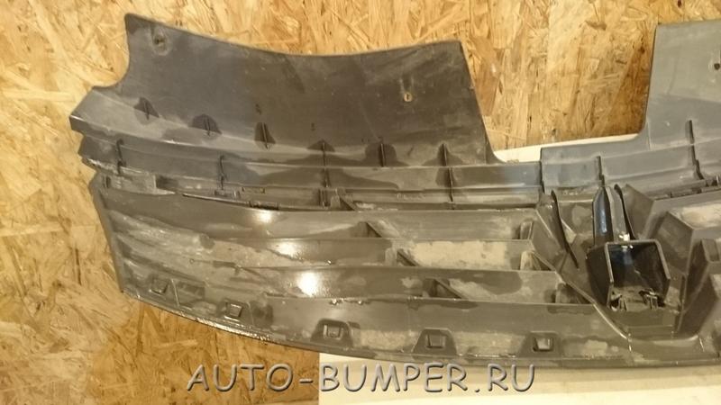 Renault Logan 2010- Решетка радиатора 8200752748