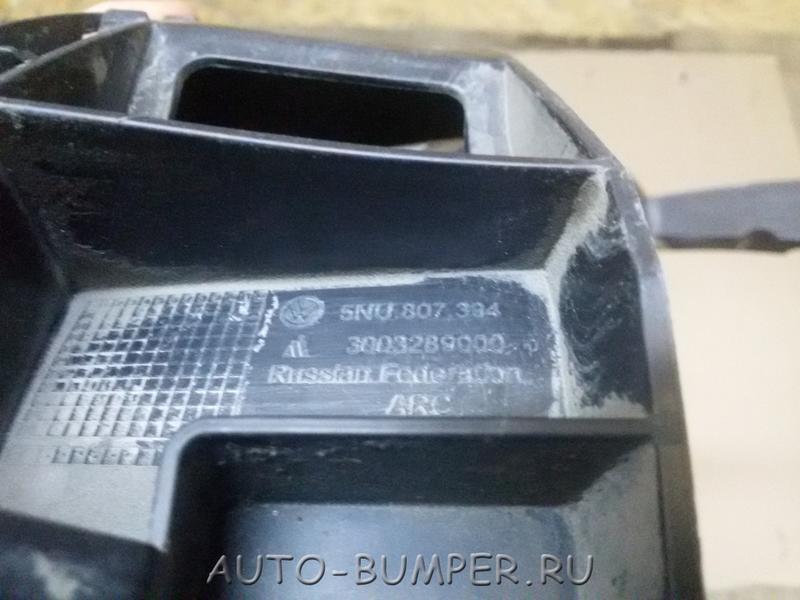 Volkswagen Tiguan 2011- Кронштейн бампера заднего правый 5NU8076394 5NU807394A