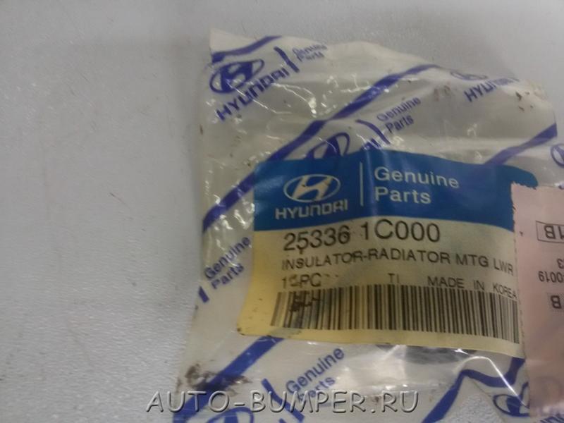Hyundai Getz Нижняя подушка радиатора 253361C000