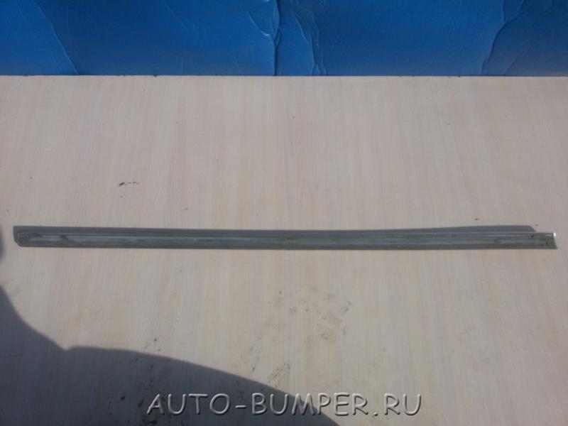 VW Transporter 2010- молдинг двери передней правой 7E0853054 7E08530542ZZ