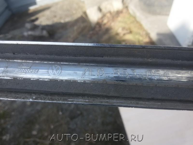 VW Transporter 2010- молдинг двери передней правой 7E0853054 7E08530542ZZ