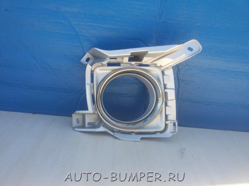 Toyota Land Cruiser 200 2012- Решетка ПТФ правая 5203060090