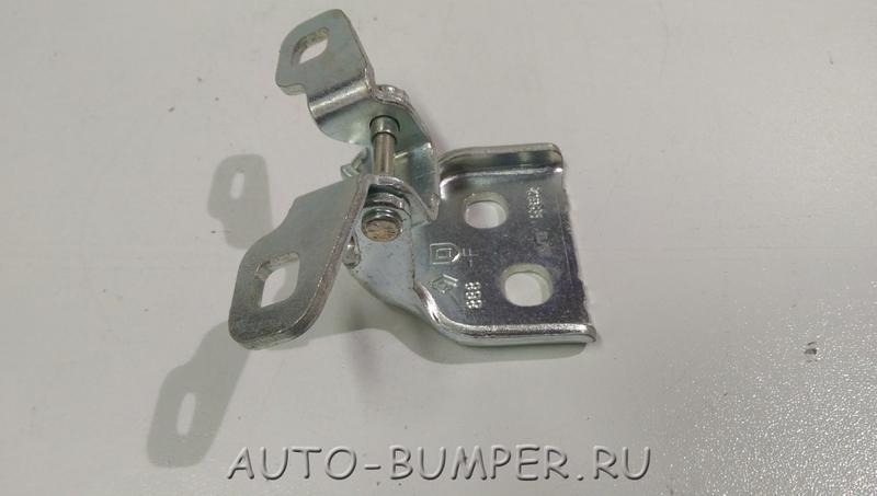 Renault Logan петля двери 6001546883