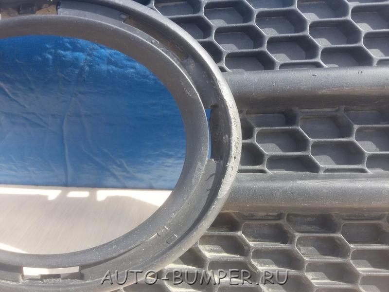 VW Tiguan 2011- Решетка ПТФ правая 5N0853666G; 5N0853666G9B9