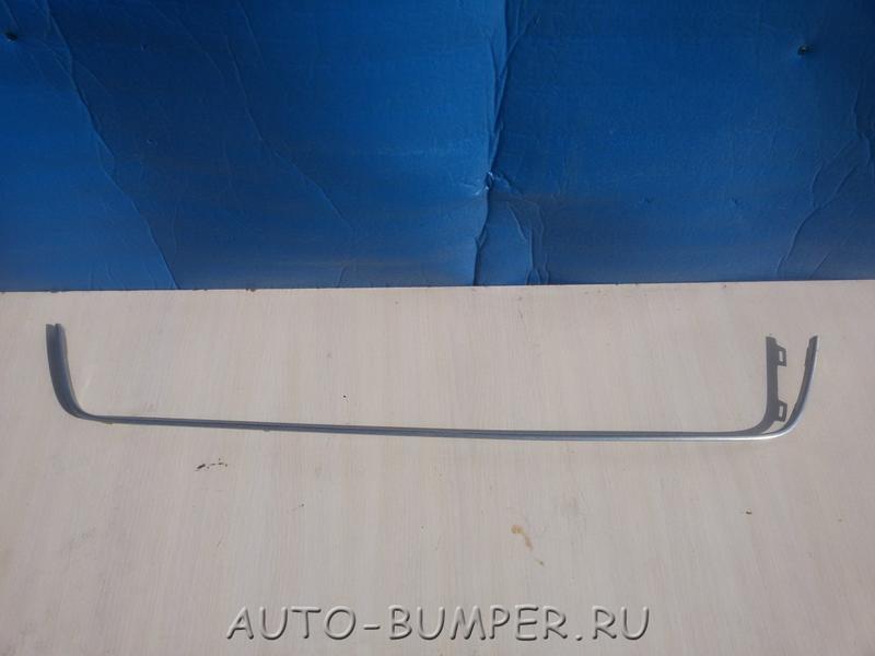 VW Polo 2011- Молдинг решётки  6RU853101