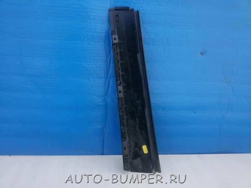 VW Tiguan 2007- Накладка задней левой двери  5N0839901A 5N0839901A03C