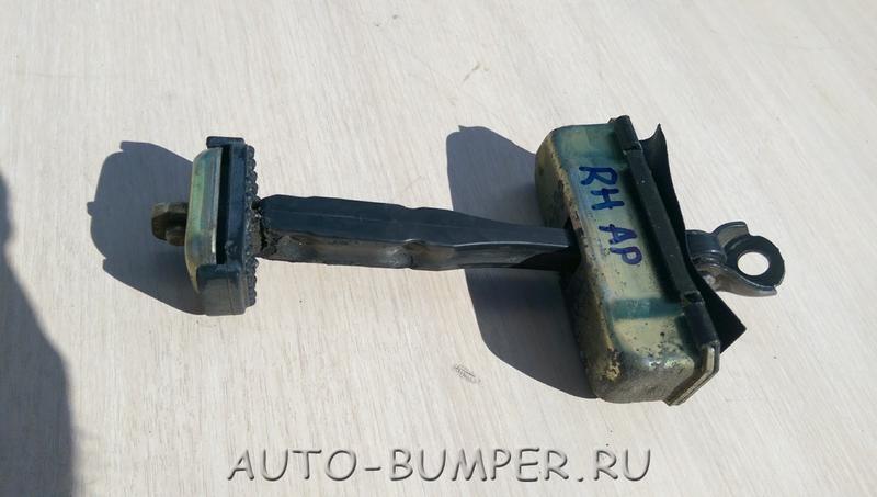 Honda Accord 7 2003- Ограничитель двери задней правой 72840SEAE01