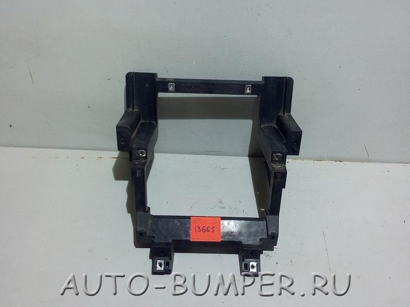 Subaru Tribeca 2006- Панель торпеды, средняя часть 66204XA00A