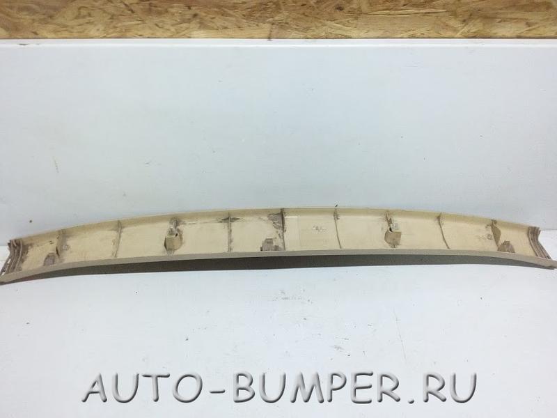 Subaru Tribeca 2006- Накладка багажного отделения 94310XA00A