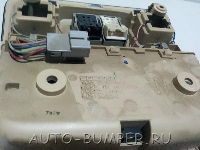 Subaru Tribeca 2006- Плафон потолочный  84671AG01AEU