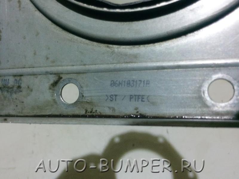 Audi Volkswagen 2008- Сальник коленвала задний 06H103171F
