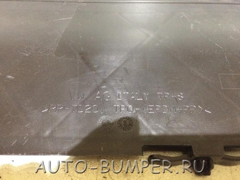 VW Tiguan 2011- Воздуховод радиатора нижний 5N0121341B