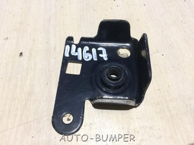 Renault Logan 2005- Кронштейн усилителя лонжерона 544117304R