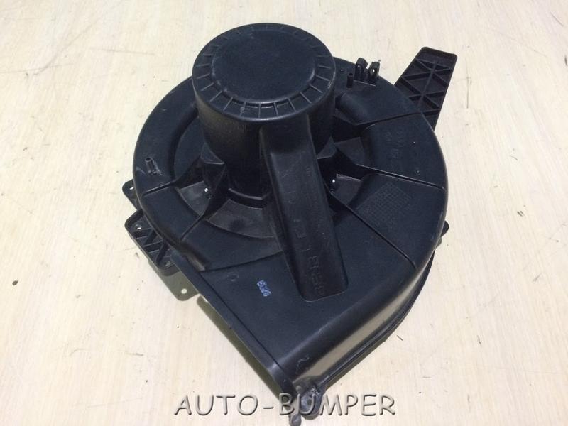 Skoda Fabia 2010- Мотор вентилятора отопителя салона 6Q1819015H 6Q1819015J 6R1819015