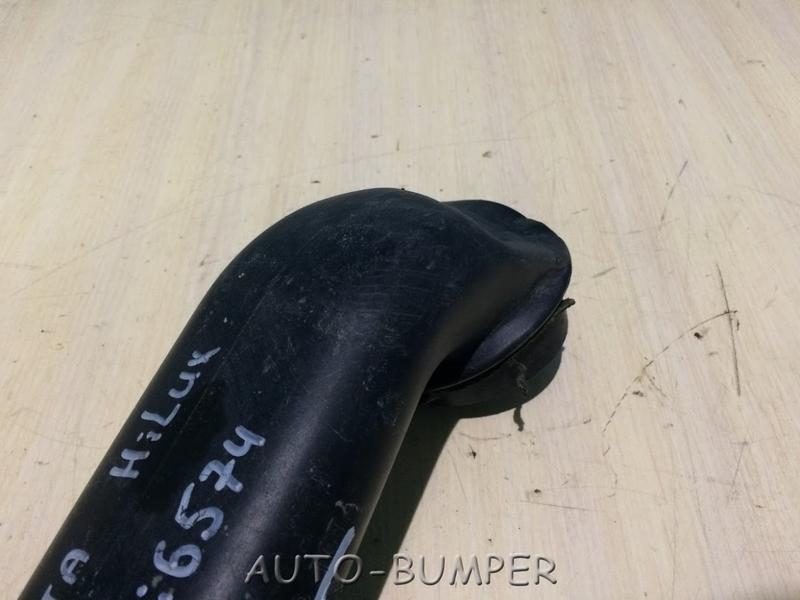 Toyota Hilux 2004- Патрубок воздушного фильтра  177510L010