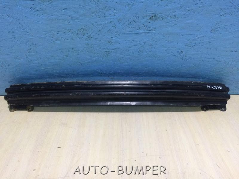 Volkswagen Golf 5 2005- Усилитель заднего бампера  1K0807629A 1K0807305C