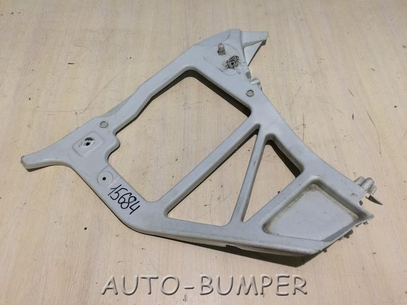 Ford Focus 2 2005 (Sedan)- Кронштейн заднего бампера левый 5M51F17E851AH, 5M51F17E851AJ, 1549588