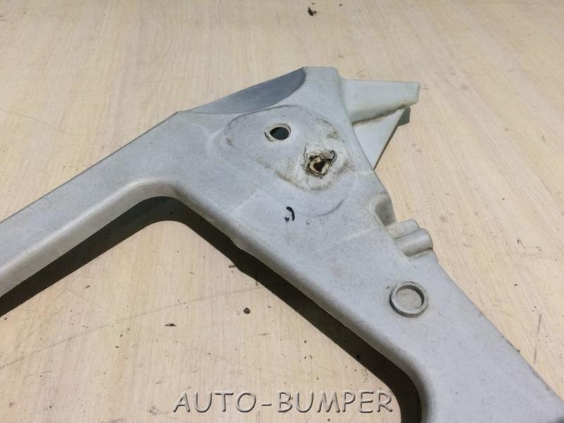 Ford Focus 2 2005 (Sedan)- Кронштейн заднего бампера левый 5M51F17E851AH, 5M51F17E851AJ, 1549588