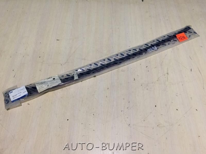 Ford  Focus 3 2011- Держатель молдинга лобового стекла правый 1703617 BM51A03178AB