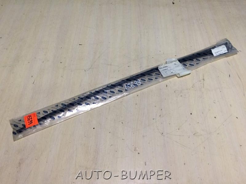 Ford  Focus 3 2011- Держатель молдинга лобового стекла левый 1703619, BM51A03179AB