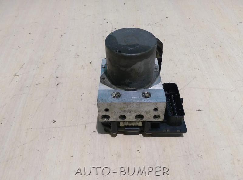 Audi A4 B8 2008- Блок управления ABS 8K0907379AK