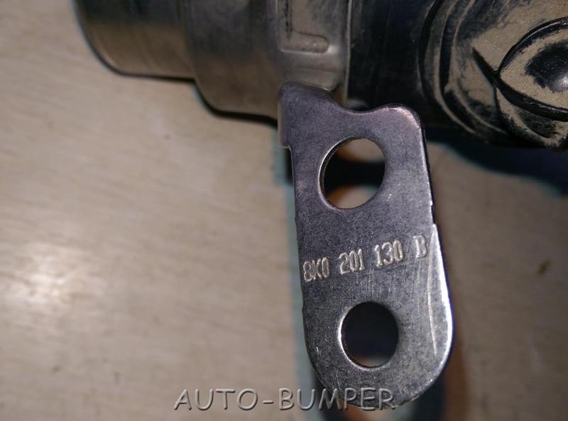 Audi A4 B8 Горловина топливного бака 8K0201130B