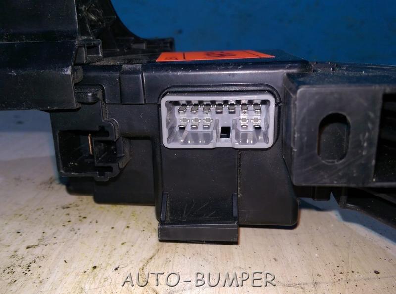 Toyota Land Cruiser 200 Блок Предохранителей 82731-60250