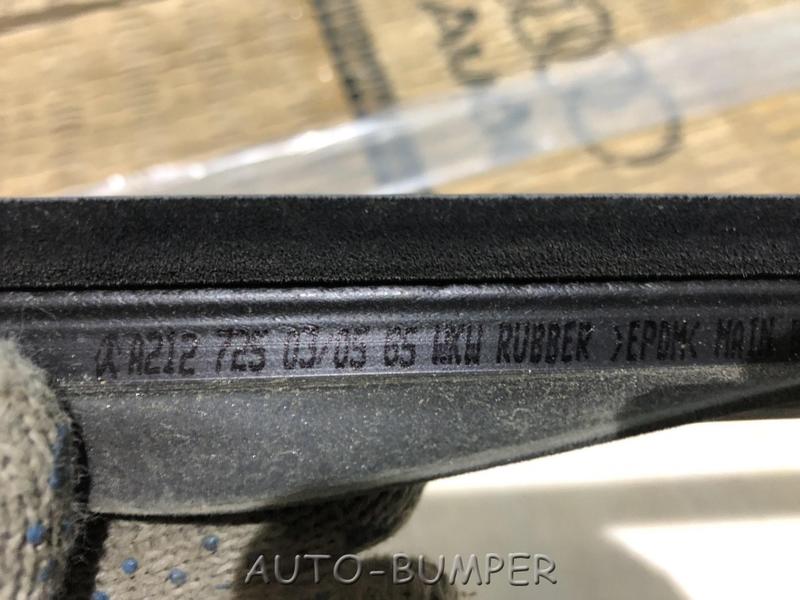 Mercedes-Benz E-Class W212 2009- Молдинг стекла двери L A212725030565