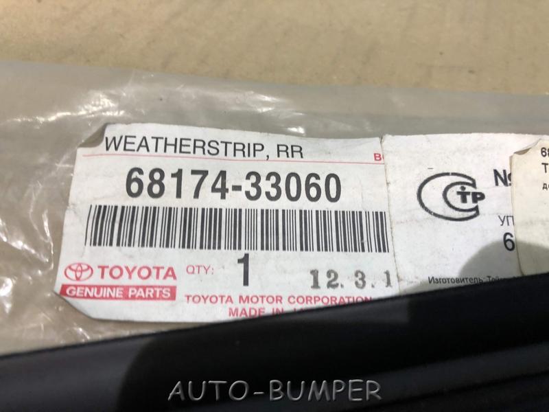 Toyota Camry 40 2006- Уплотнитель стекла LH 68174-33060